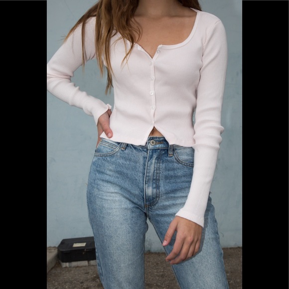 Brandy Melville Tops Brandy Melville Light Link Zelly Top Poshmark Brandy Melville Tops Brandy Melville Light Link Zelly Top Poshmark